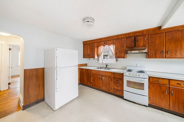 13 Washington Ave, Ashland, MA 01721