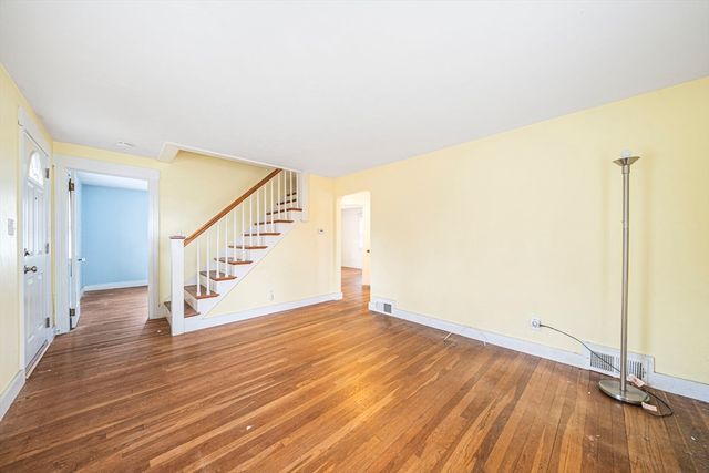 13 Washington Ave, Ashland, MA 01721