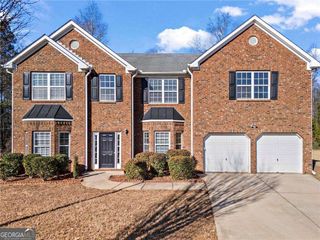 221 Cutbank Court SW, Atlanta, GA 30331
