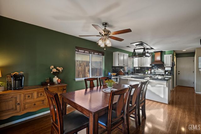 9601 Lanneau Court, Bakersfield, CA 93311