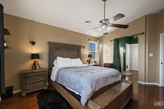 9601 Lanneau Court, Bakersfield, CA 93311