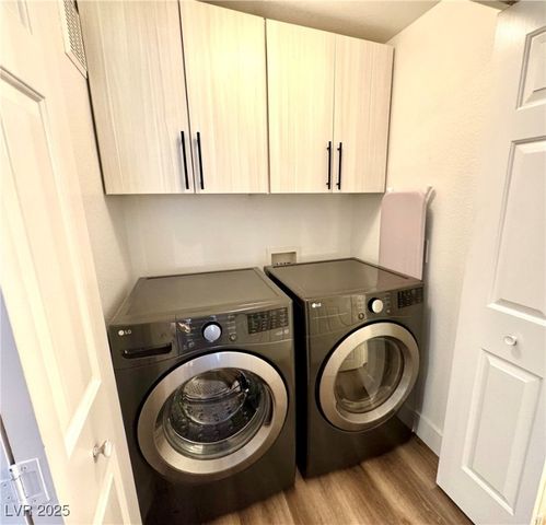 9470 Peace Way 223, Las Vegas, NV 89147