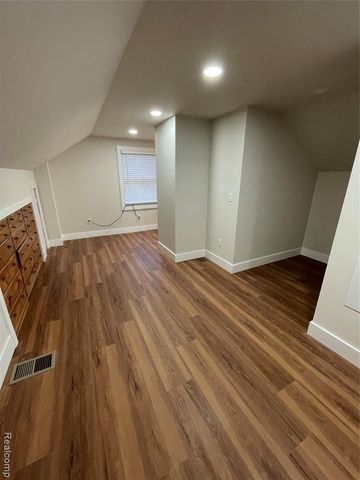 8634 Patton Street, Detroit, MI 48228