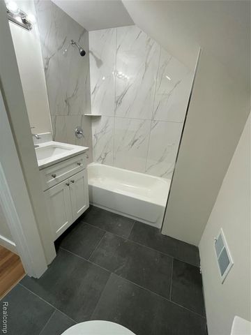 8634 Patton Street, Detroit, MI 48228