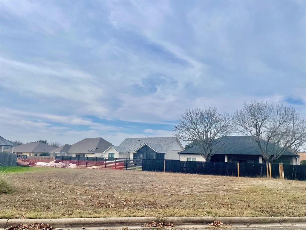Lot 749-A Spyglass ST, Meadowlakes, TX 78654