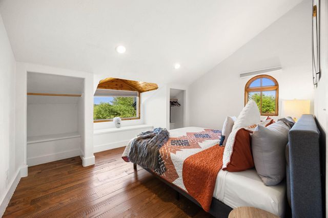 3114 Pace Bend RD S, Spicewood, TX 78669