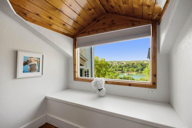3114 Pace Bend RD S, Spicewood, TX 78669