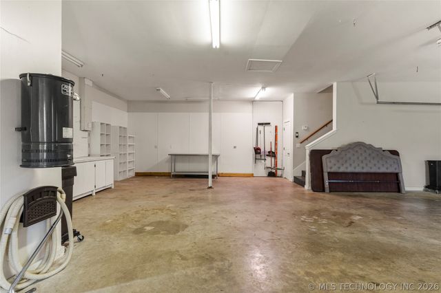 7637 S 26th West Avenue, Tulsa, OK 74037