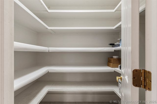 7637 S 26th West Avenue, Tulsa, OK 74037