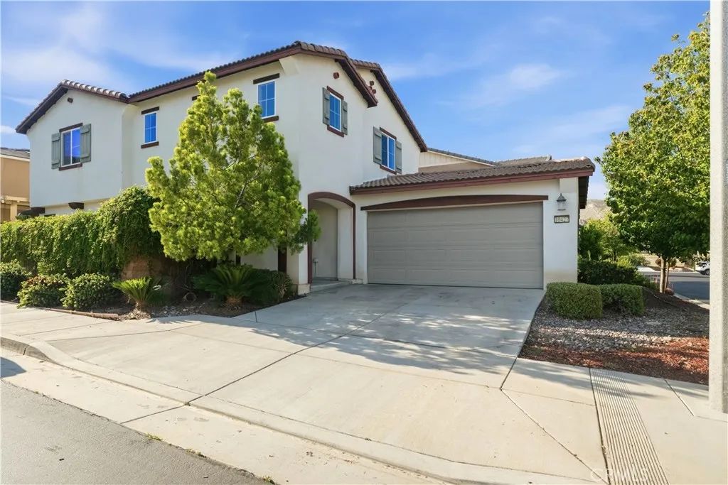 10427 Peregrine Place, Moreno Valley, CA 92557