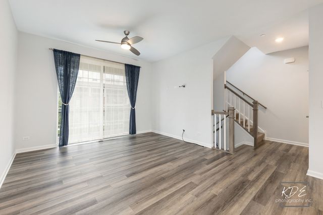 36 Woodmoor Court, Lombard, IL 60148