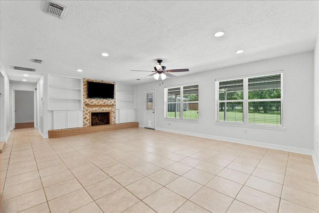 5303 Bulen Avenue, Friendswood, TX 77546