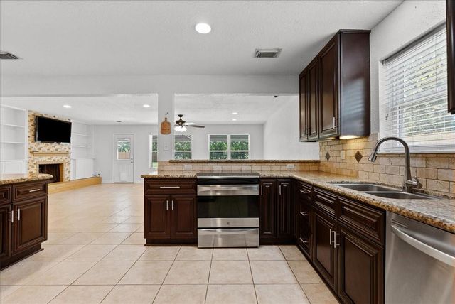 5303 Bulen Avenue, Friendswood, TX 77546