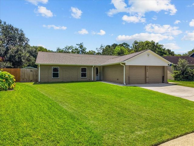5303 Bulen Avenue, Friendswood, TX 77546
