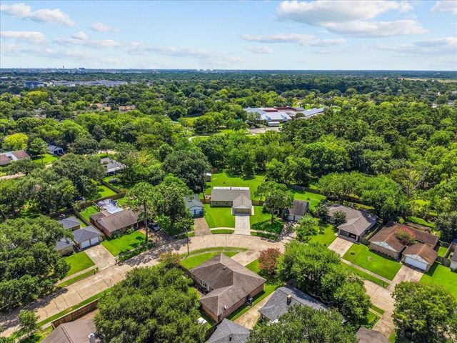 5303 Bulen Avenue, Friendswood, TX 77546