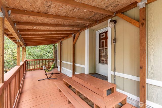 369 W Tahuyeh Drive, Bremerton, WA 98312