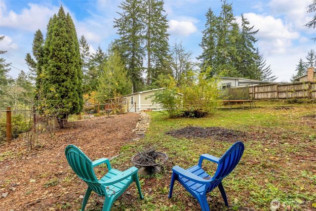 369 W Tahuyeh Drive, Bremerton, WA 98312