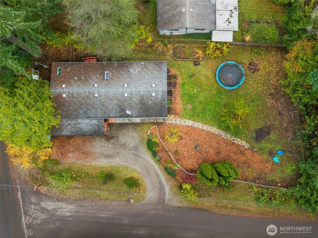 369 W Tahuyeh Drive, Bremerton, WA 98312
