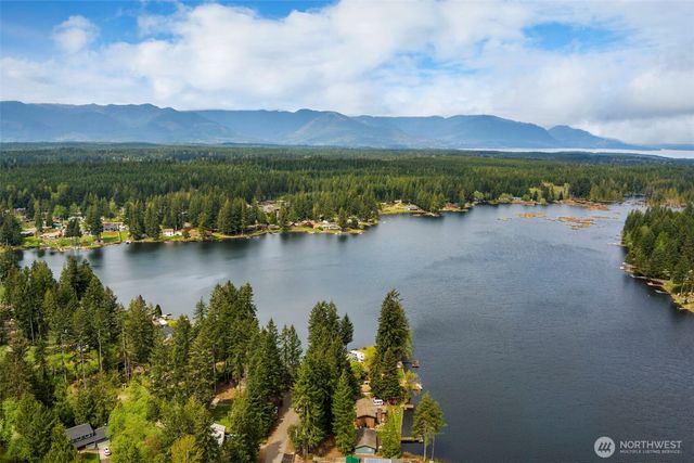 369 W Tahuyeh Drive, Bremerton, WA 98312