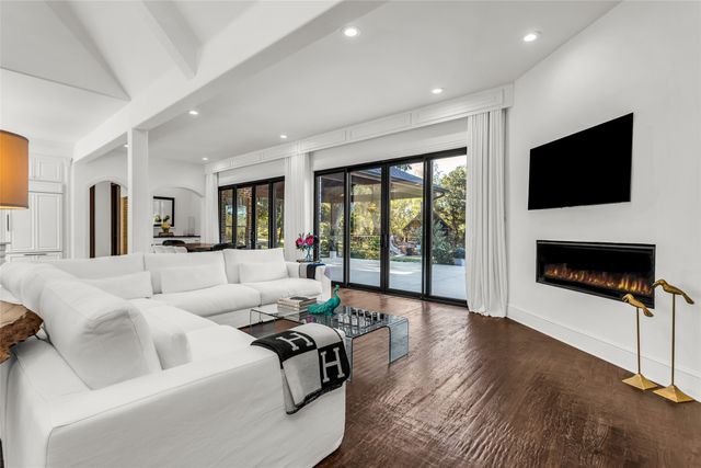 8900 Baltusrol Drive, Flower Mound, TX 75022