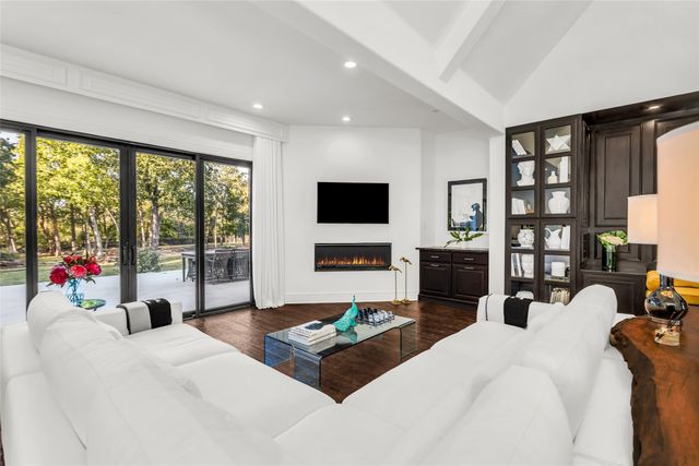 8900 Baltusrol Drive, Flower Mound, TX 75022