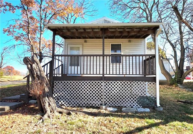 822 N Holden Street, Warrensburg, MO 64093