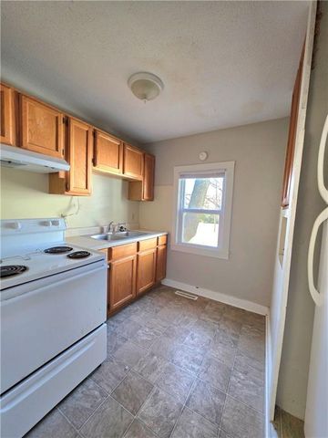 822 N Holden Street, Warrensburg, MO 64093