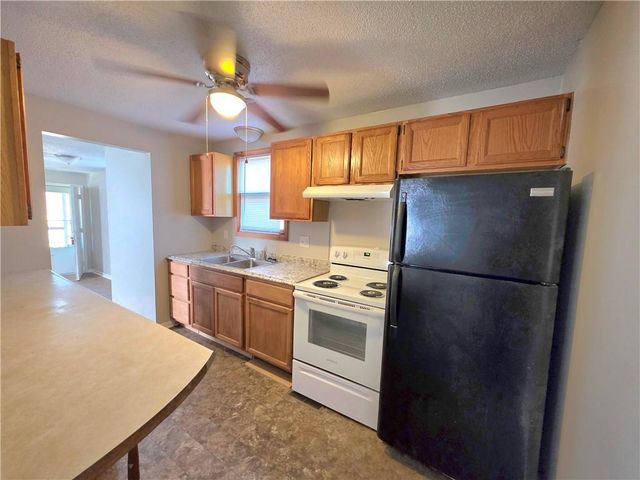 822 N Holden Street, Warrensburg, MO 64093