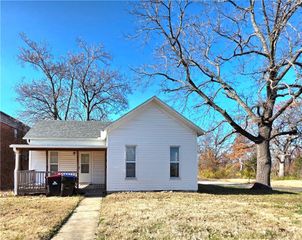 822 N Holden Street, Warrensburg, MO 64093