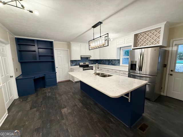 209 Mimosa Drive, Dublin, GA 31021