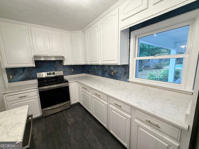 209 Mimosa Drive, Dublin, GA 31021