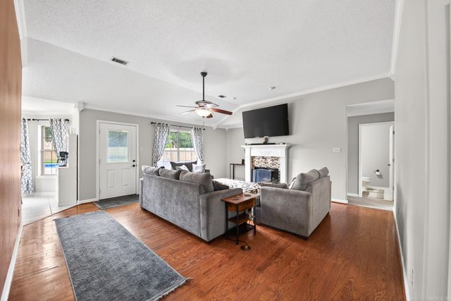 1801 N Lincoln Street, Cabot, AR 72023