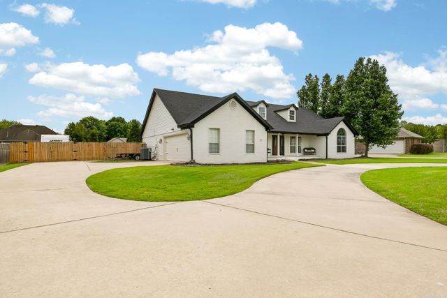 1801 N Lincoln Street, Cabot, AR 72023