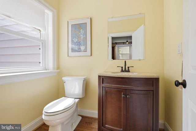 424 W BARNARD ST, West Chester, PA 19382