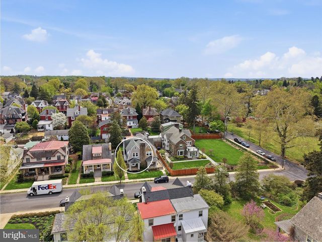 424 W BARNARD ST, West Chester, PA 19382