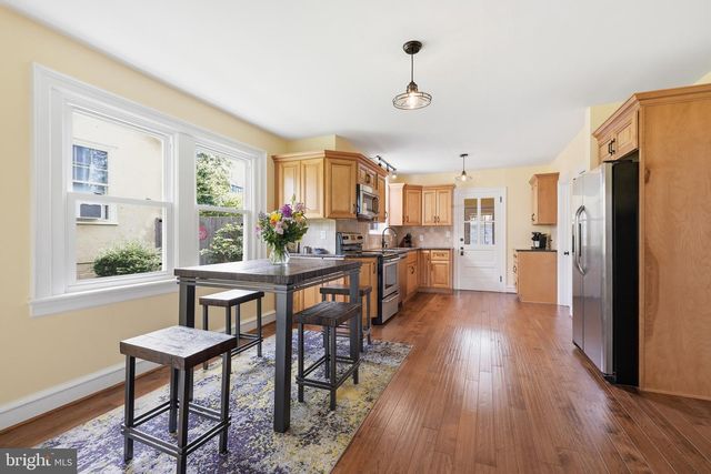 424 W BARNARD ST, West Chester, PA 19382