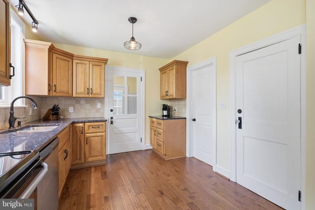 424 W BARNARD ST, West Chester, PA 19382