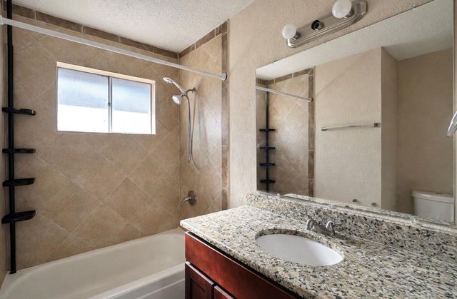 101 Lottie Lane, Friendswood, TX 77546