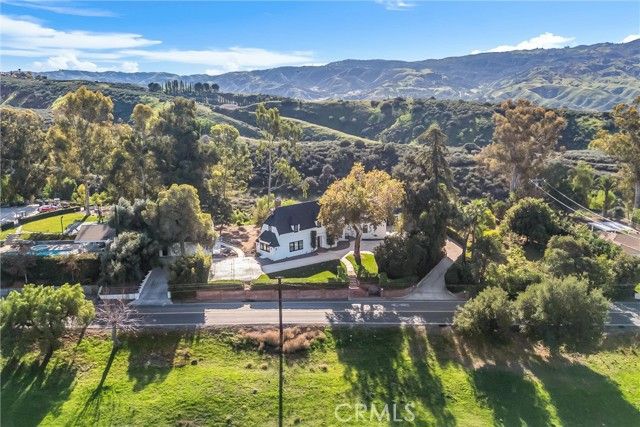 745 W Sunset Drive, Redlands, CA 92373