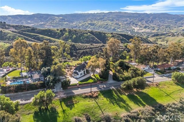 745 W Sunset Drive, Redlands, CA 92373