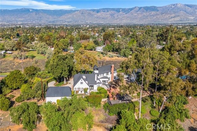 745 W Sunset Drive, Redlands, CA 92373