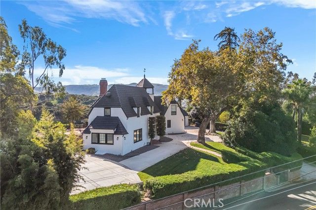 745 W Sunset Drive, Redlands, CA 92373