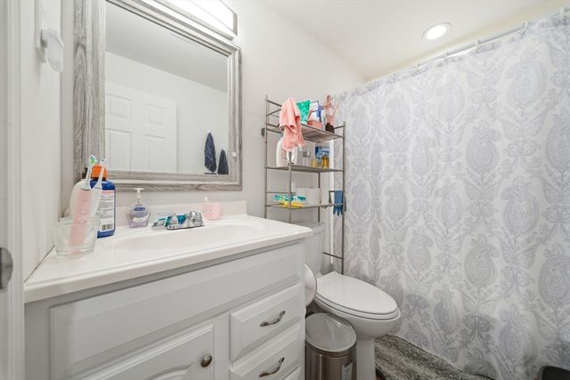 230 Willard St 102, Quincy, MA 02169