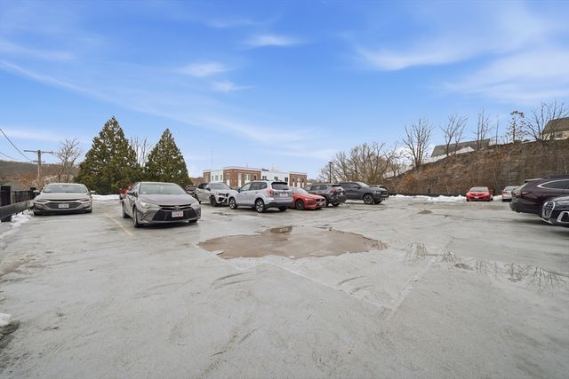 230 Willard St 102, Quincy, MA 02169