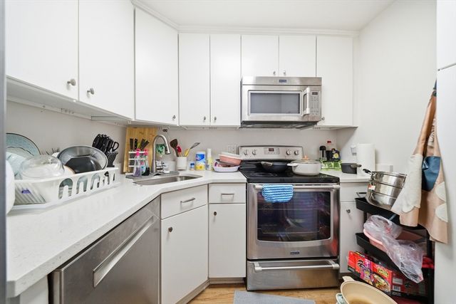 230 Willard St 102, Quincy, MA 02169