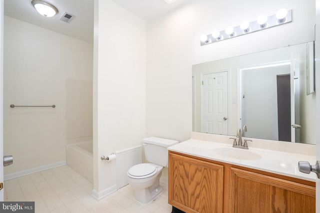 11108 CORNERSTONE DR, Yardley, PA 19067