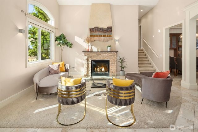 1736 125th Avenue SE, Bellevue, WA 98005