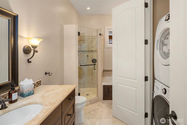 1736 125th Avenue SE, Bellevue, WA 98005