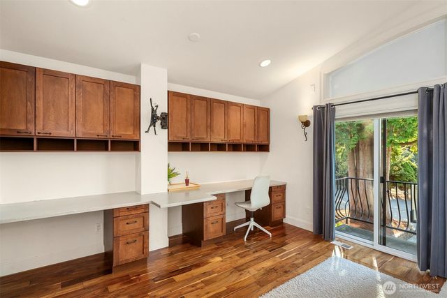 1736 125th Avenue SE, Bellevue, WA 98005