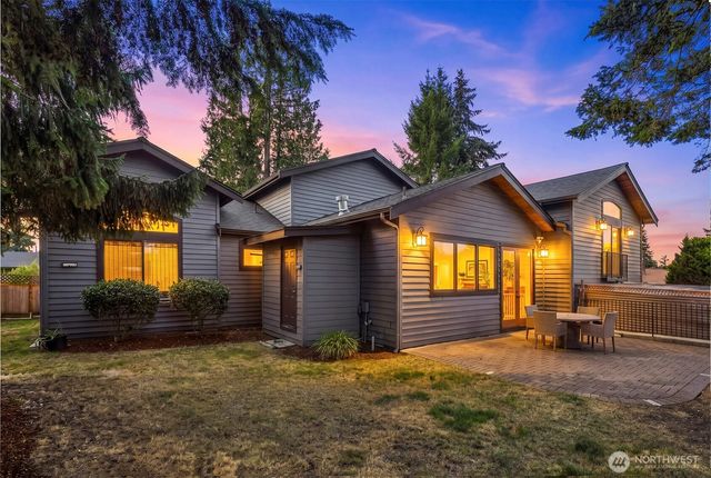 1736 125th Avenue SE, Bellevue, WA 98005